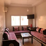 Tighola Apartment