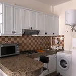 Tighola Apartment