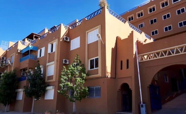 Tighola Apartment